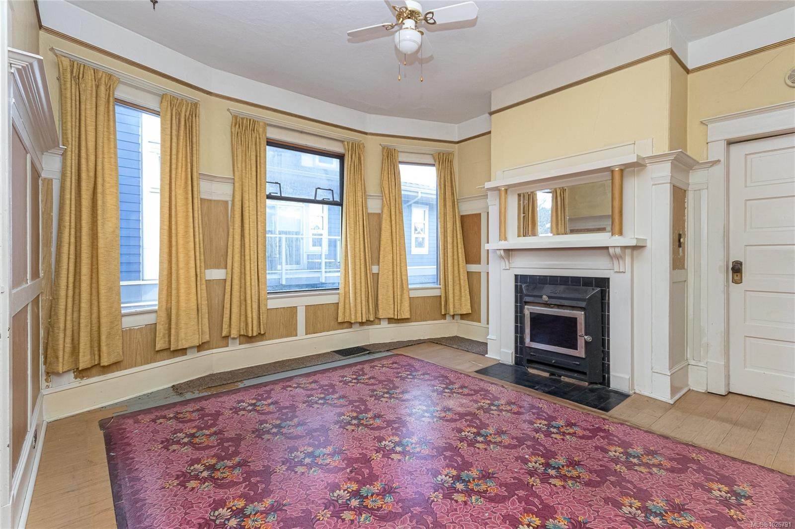 126 Ladysmith St, Victoria, BC