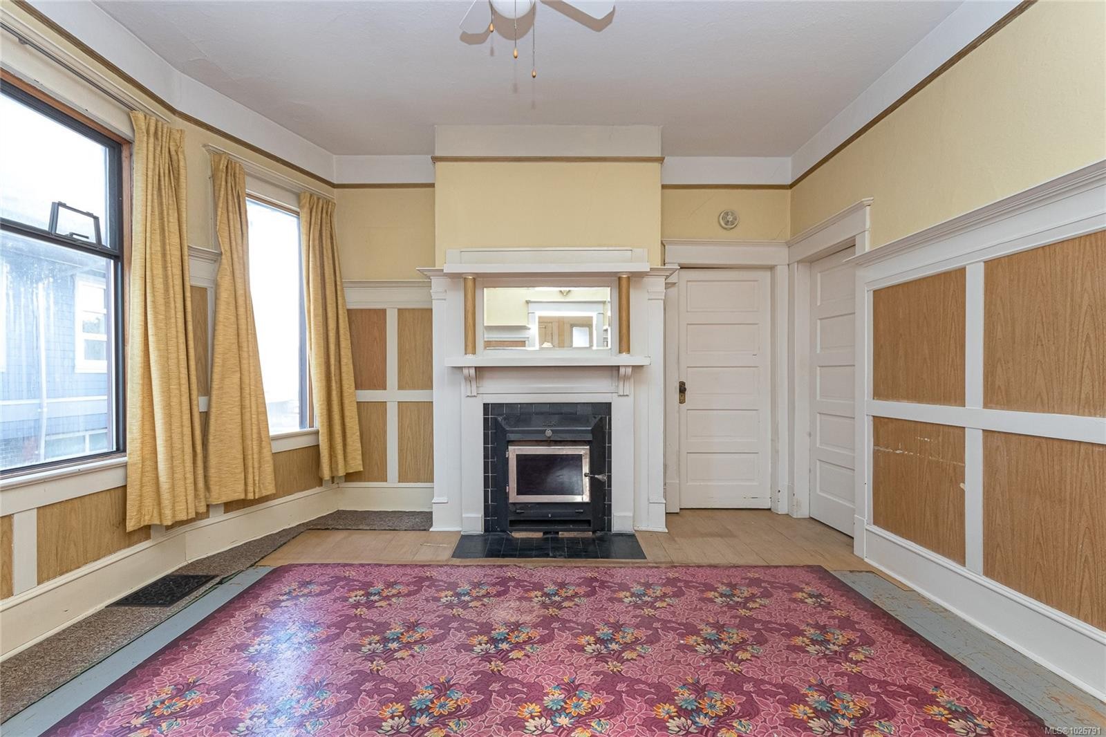 126 Ladysmith St, Victoria, BC