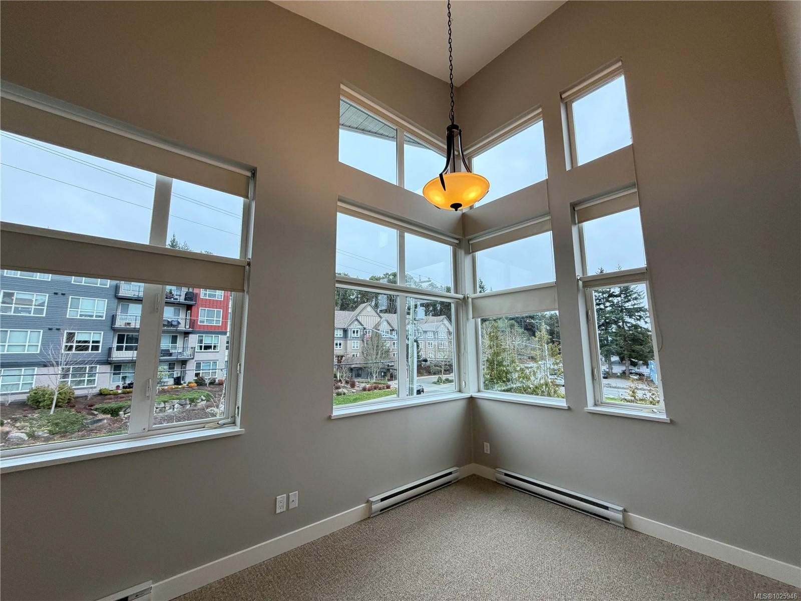 201-1629 Townsite Rd, Nanaimo, BC - Indoor Photo Showing Other Room