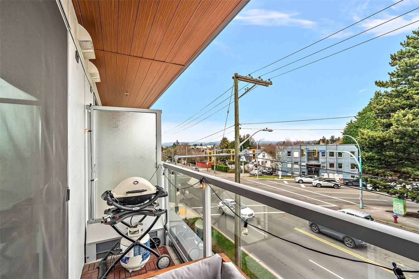 306-1301 Hillside Ave, Victoria, BC - Outdoor With Balcony With View With Exterior