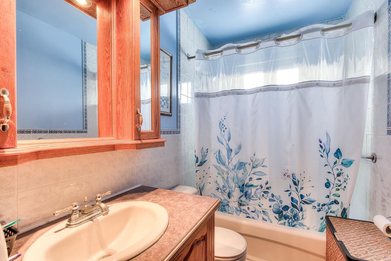 Salle de bains - 798 Place Parkway, Laval (Chomedey), QC - Indoor Photo Showing Bathroom