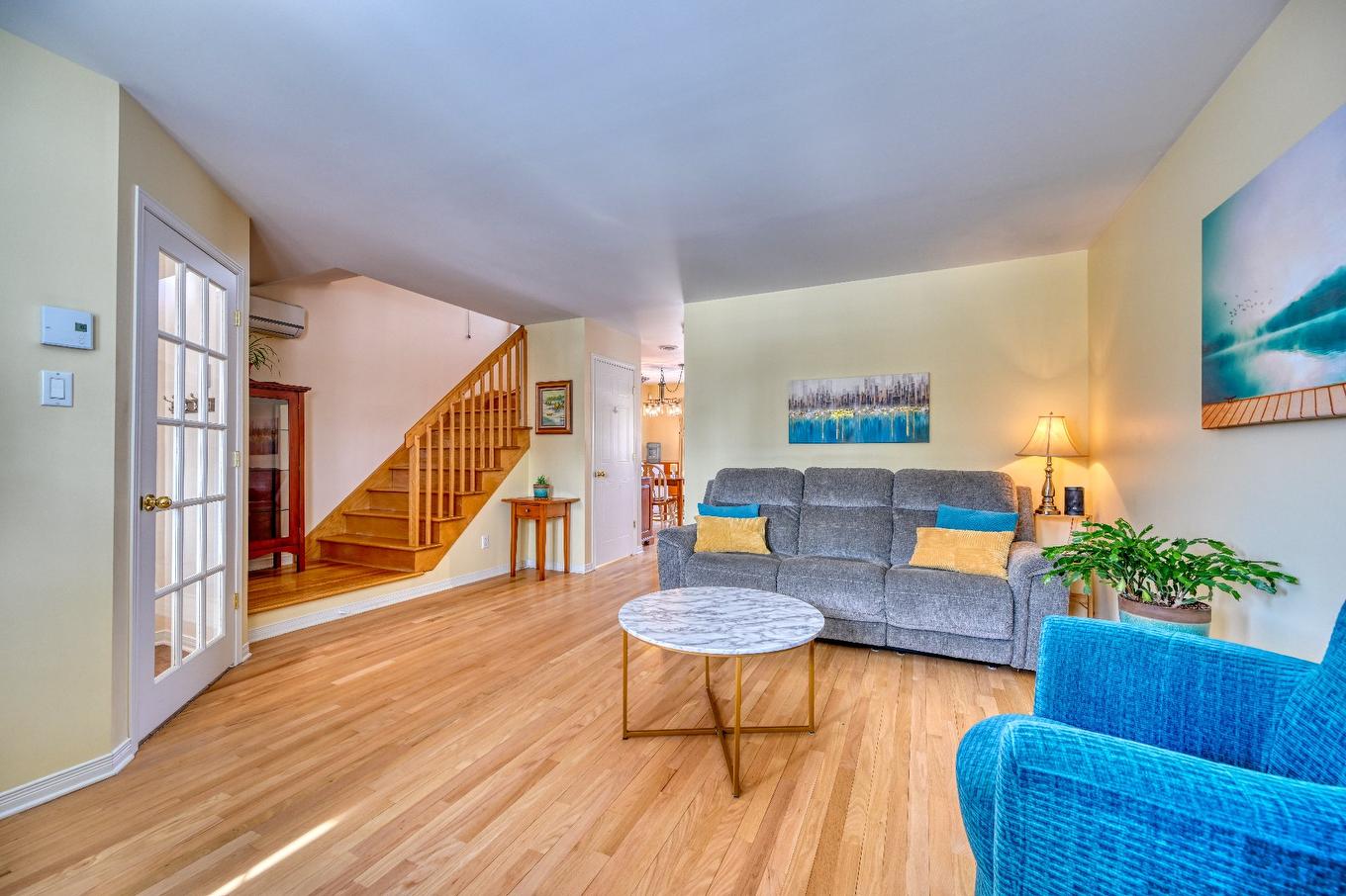 Salon - 1428 Rue Jean-Paul-Riopelle, Blainville, QC - Indoor Photo Showing Living Room