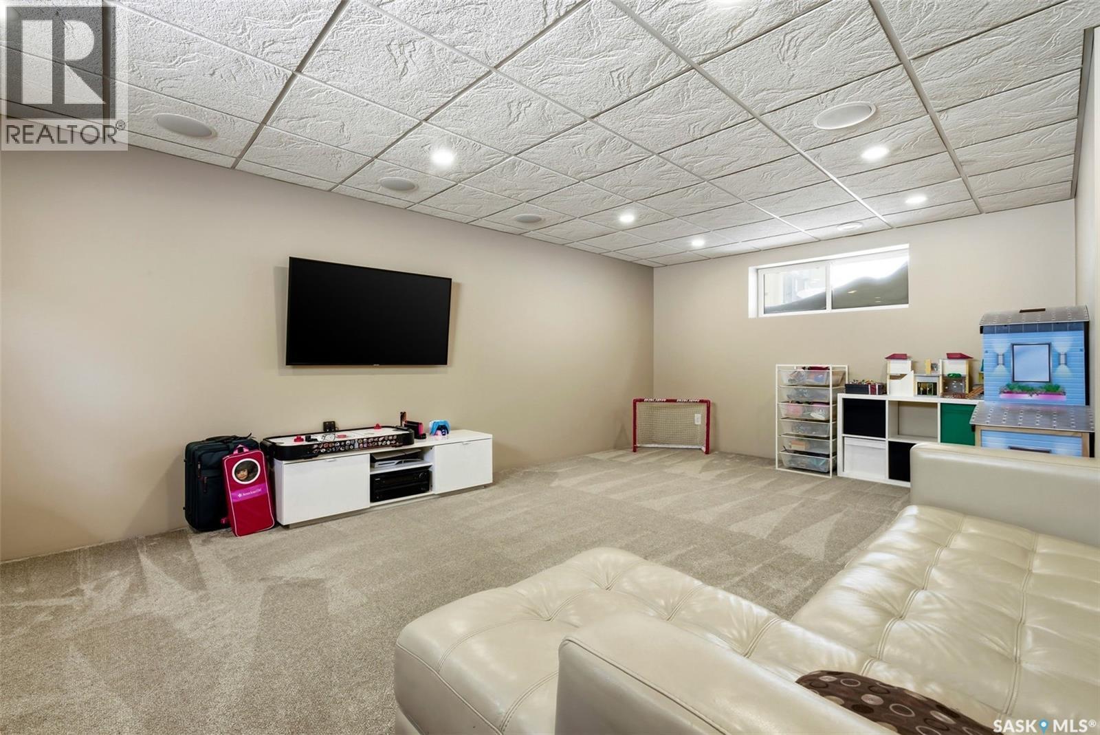 5221 Watson Way, Regina, SK - Indoor Photo Showing Basement