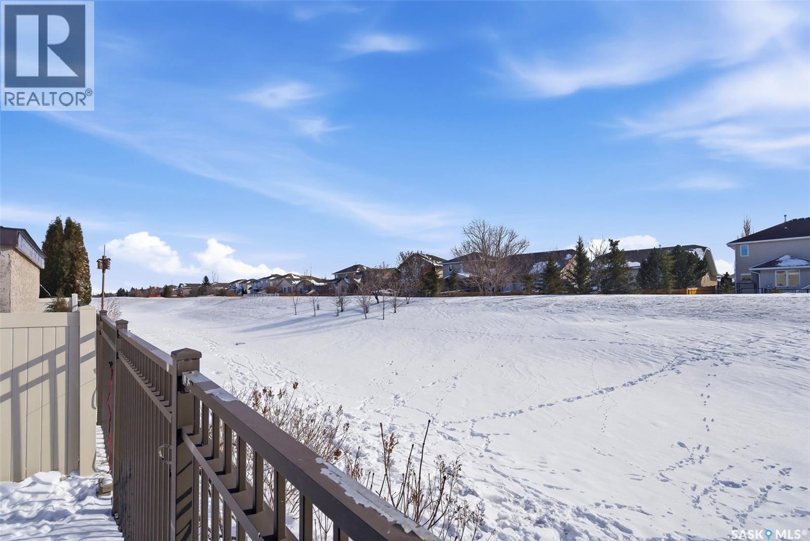 5221 Watson Way, Regina, SK - Outdoor