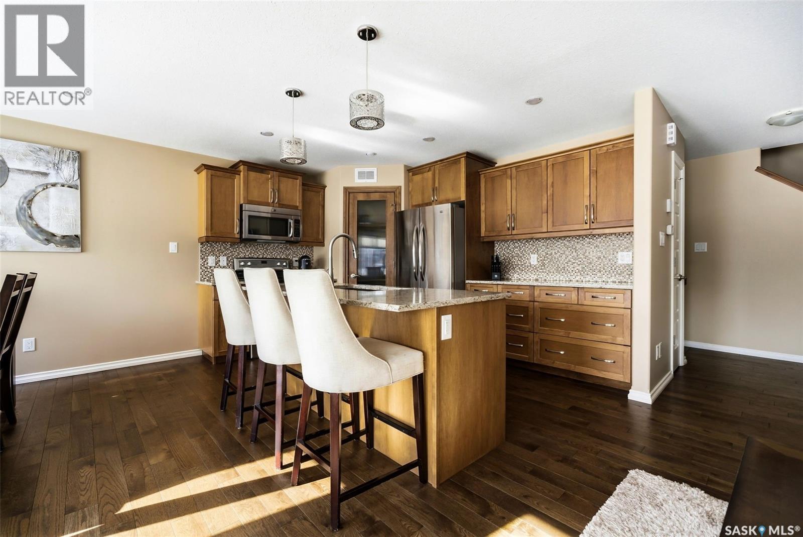 5221 Watson Way, Regina, SK - Indoor