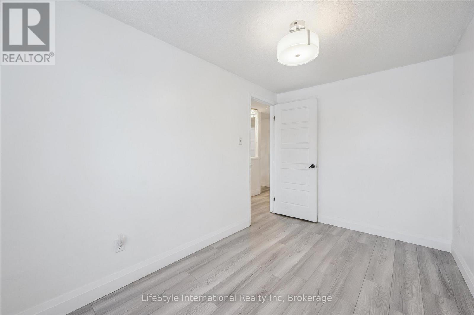 5 Troy Crescent, Guelph (Grange Road), ON - Indoor Photo Showing Other Room