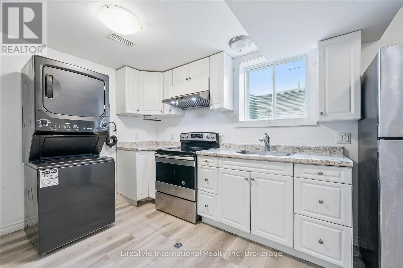 5 Troy Crescent, Guelph (Grange Road), ON - Indoor