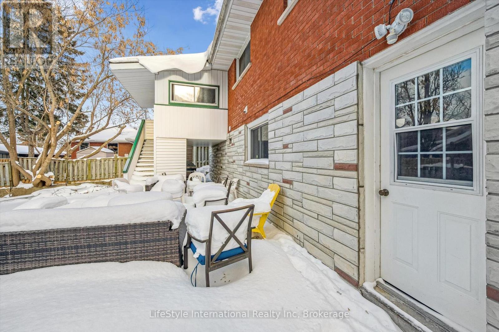 15 Fairview Boulevard, Guelph (Dovercliffe Park/Old University), ON - Outdoor With Exterior