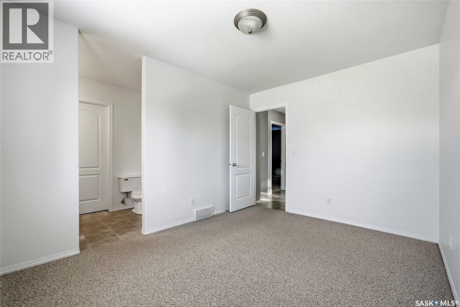 1027 Birchwood Place, Regina, SK - Indoor Photo Showing Other Room