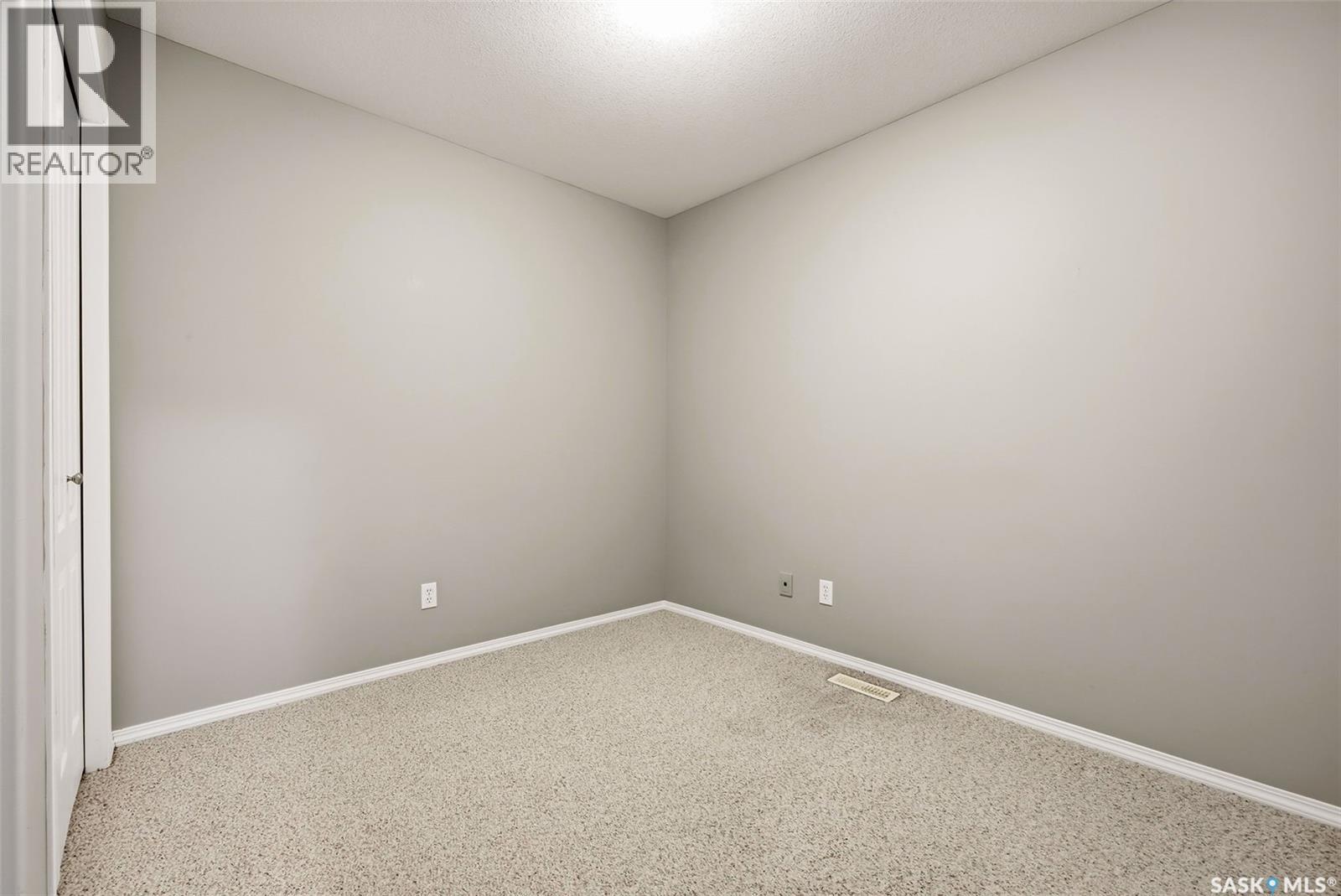 1027 Birchwood Place, Regina, SK - Indoor Photo Showing Other Room
