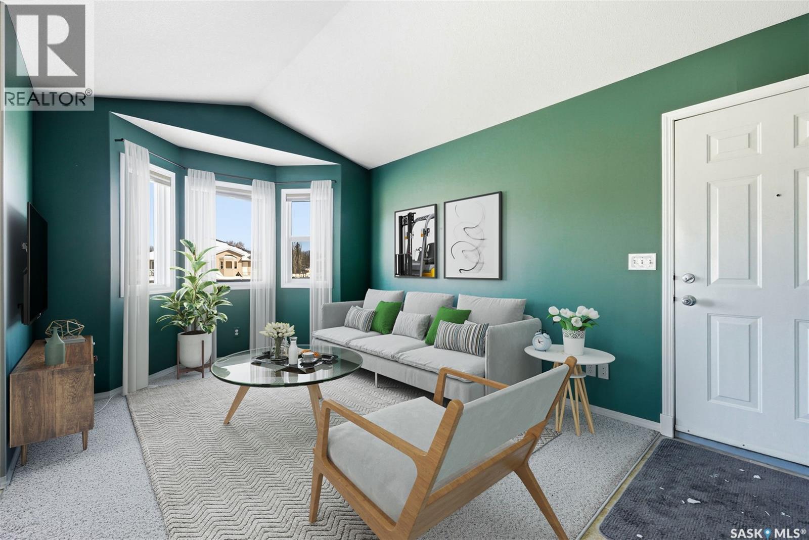 1027 Birchwood Place, Regina, SK - Indoor Photo Showing Living Room