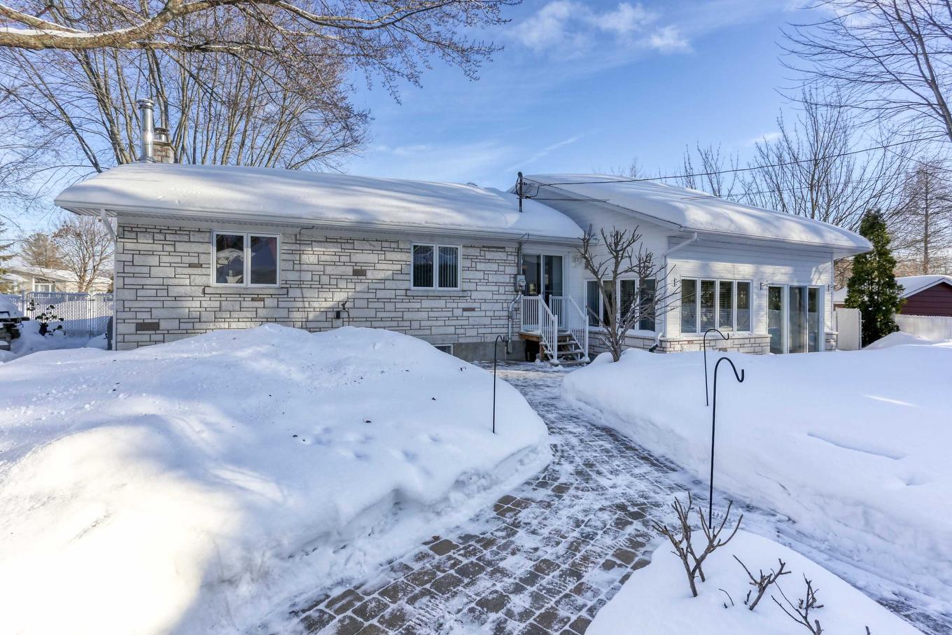 Face arrière - 3430 Rue De Lyon, Trois-Rivières, QC - Outdoor With Facade