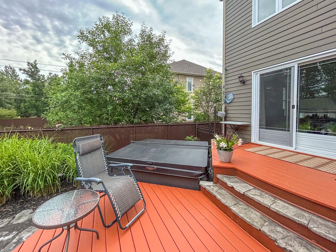 Spa - 9230 Av. Du Patrimoine-Mondial, Québec (Les Rivières), QC - Outdoor With Deck Patio Veranda With Exterior