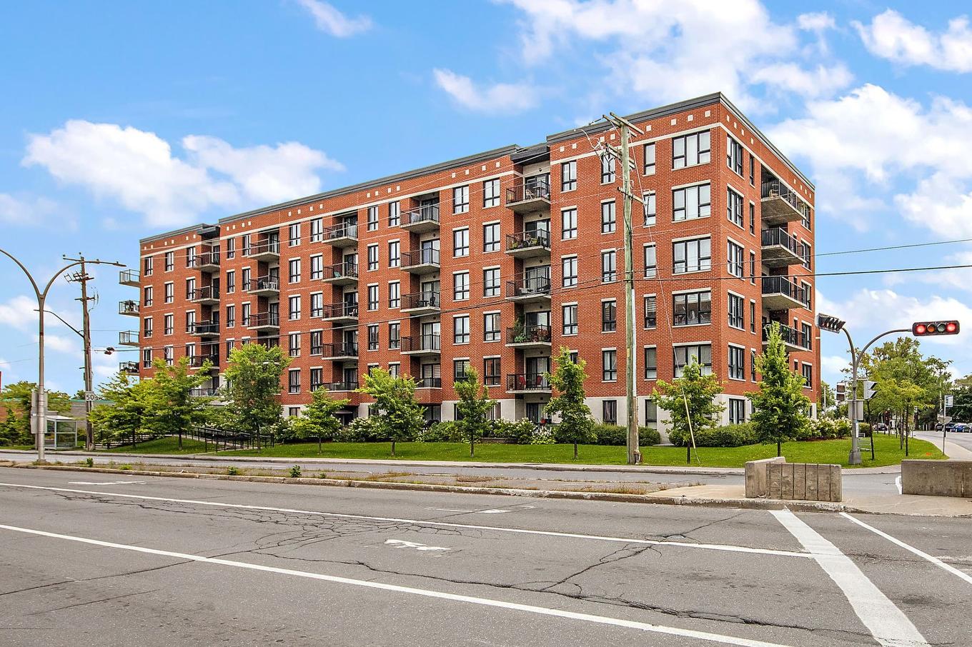 Frontage - 113-4700 Boul. Henri-Bourassa O., Montréal (Saint-Laurent), QC - Outdoor With Facade