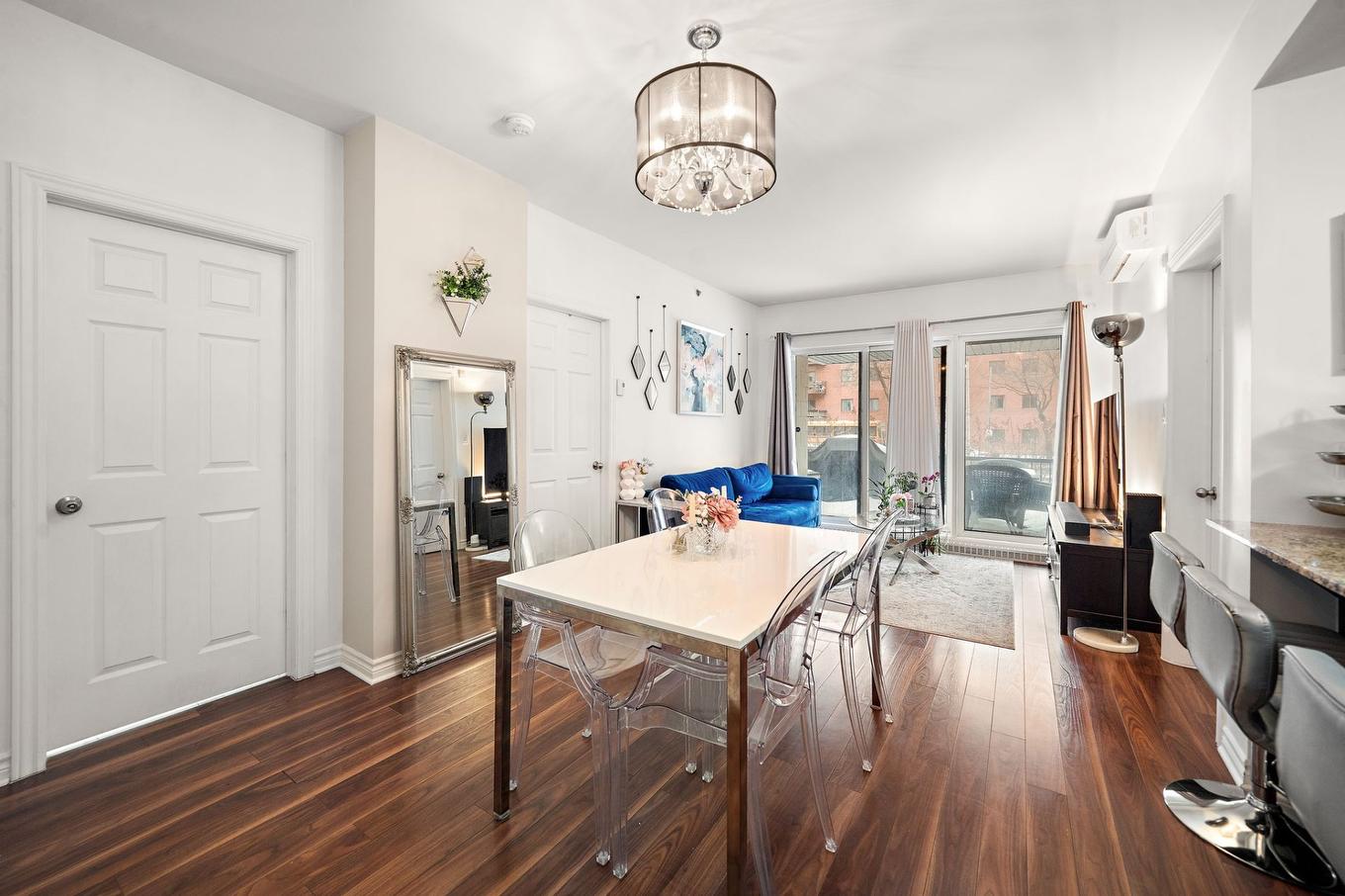 Dining room - 113-4700 Boul. Henri-Bourassa O., Montréal (Saint-Laurent), QC - Indoor