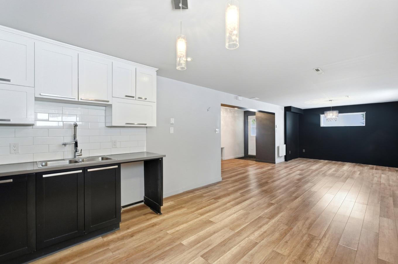 Vue d'ensemble - 4464 Rue D'Angora, Terrebonne (Terrebonne), QC - Indoor Photo Showing Kitchen With Double Sink