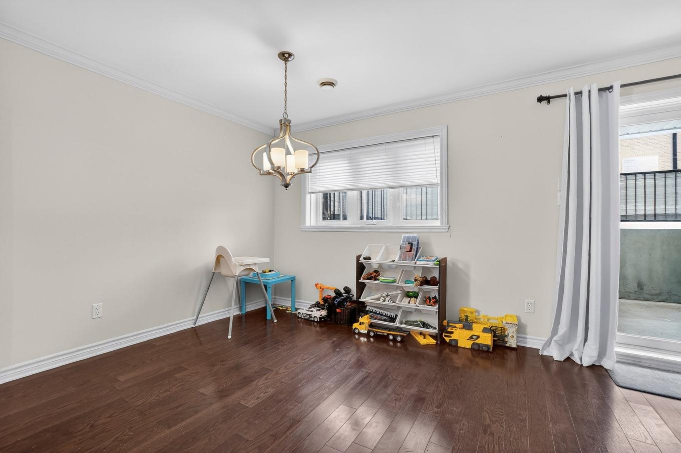 Living room - 101-2365 Rue Versailles, Mascouche, QC - Indoor Photo Showing Other Room