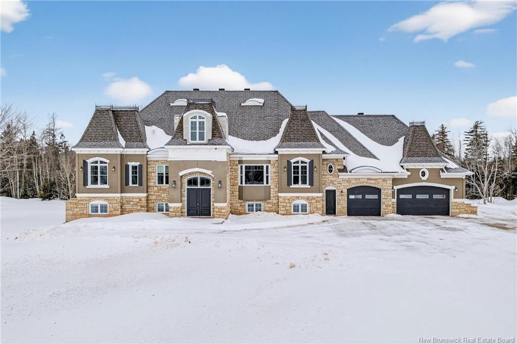 287 Du Tre Carre Ave, Shippagan, NB