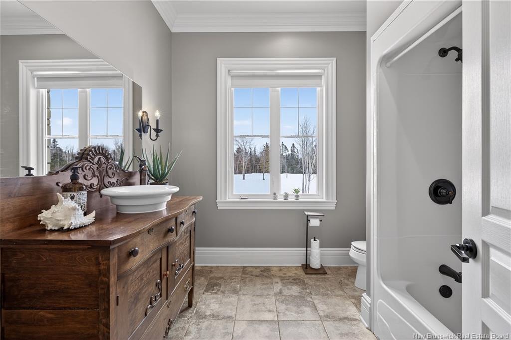 287 Du Tre Carre Ave, Shippagan, NB