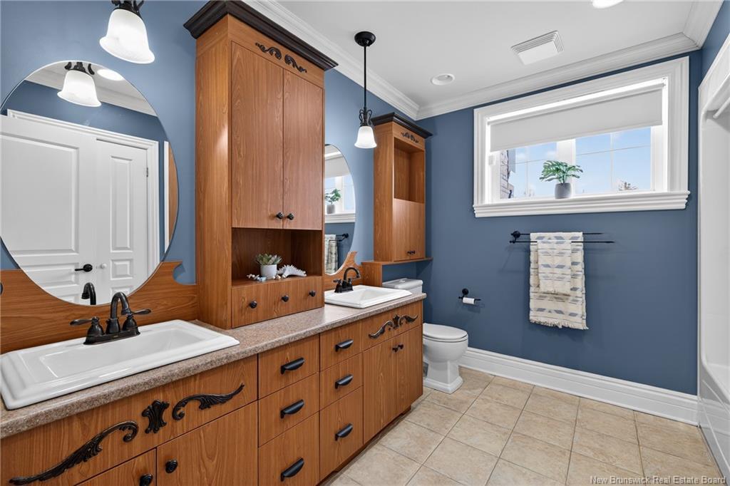 287 Du Tre Carre Ave, Shippagan, NB