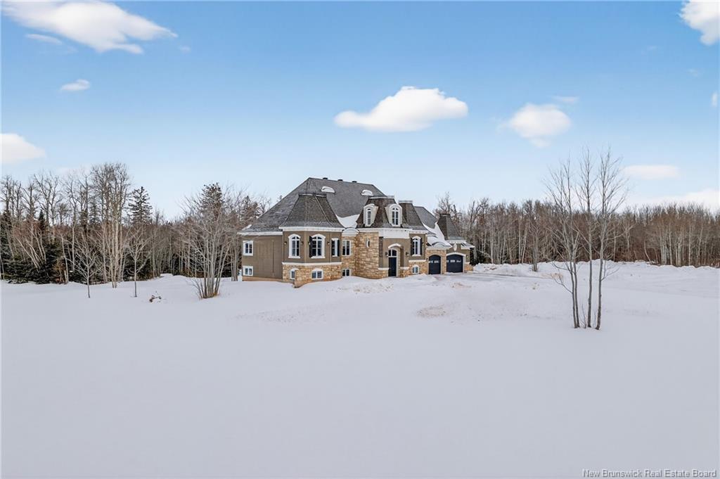 287 Du Tre Carre Ave, Shippagan, NB