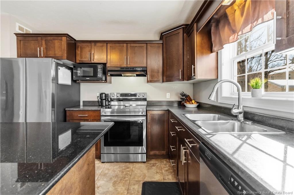 19 Des Érables St, Dieppe, NB