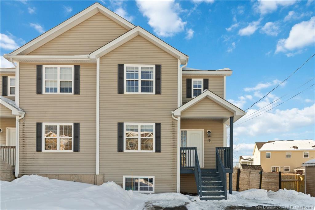 19 Des Érables St, Dieppe, NB