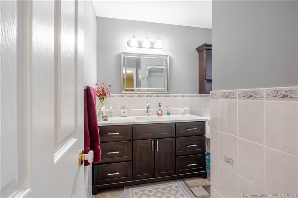 32 Barbara Crt, Fredericton, NB