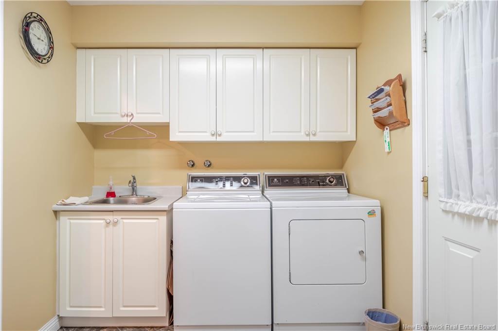 32 Barbara Crt, Fredericton, NB