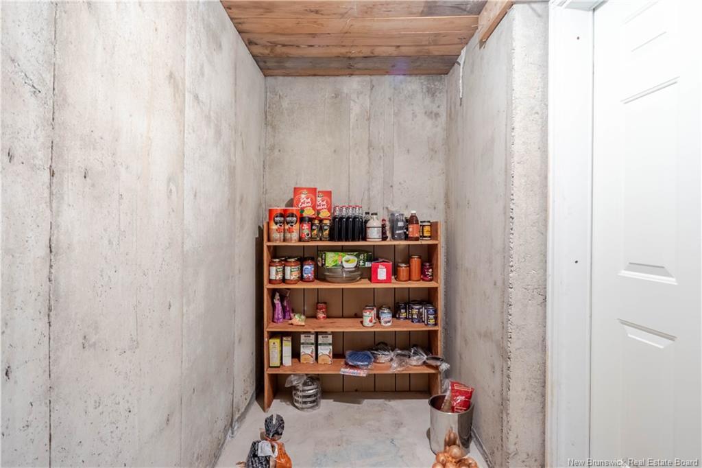 32 Barbara Crt, Fredericton, NB