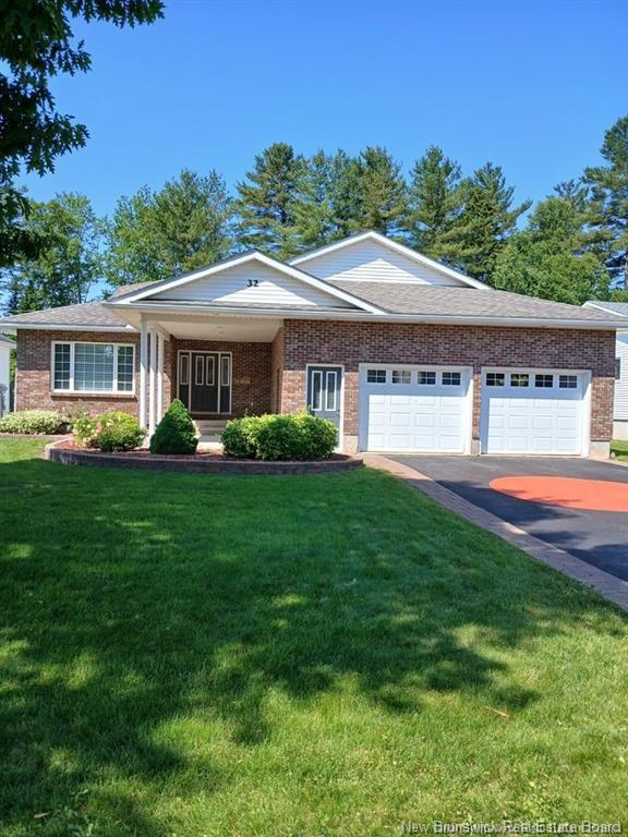 32 Barbara Crt, Fredericton, NB