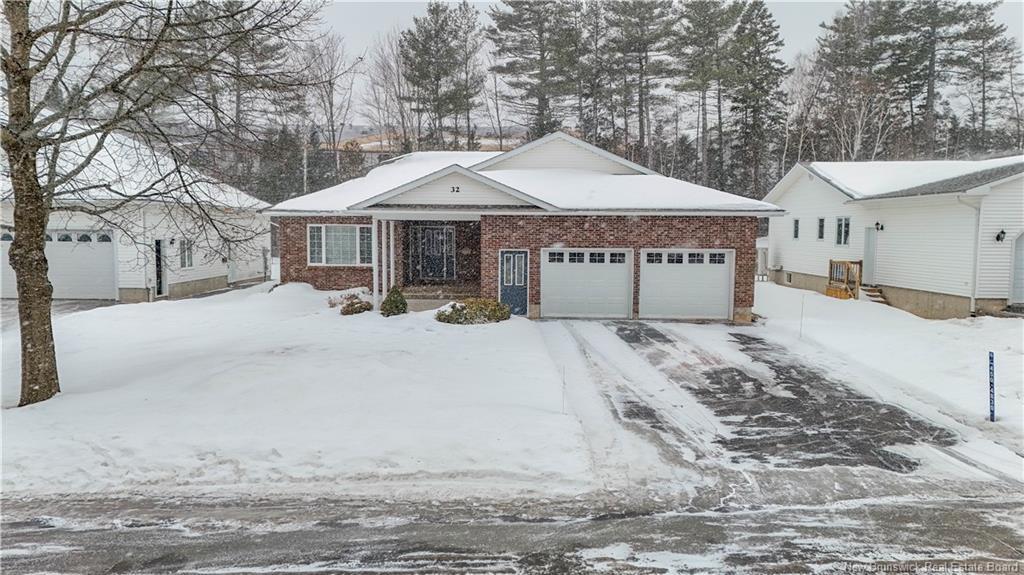 32 Barbara Crt, Fredericton, NB