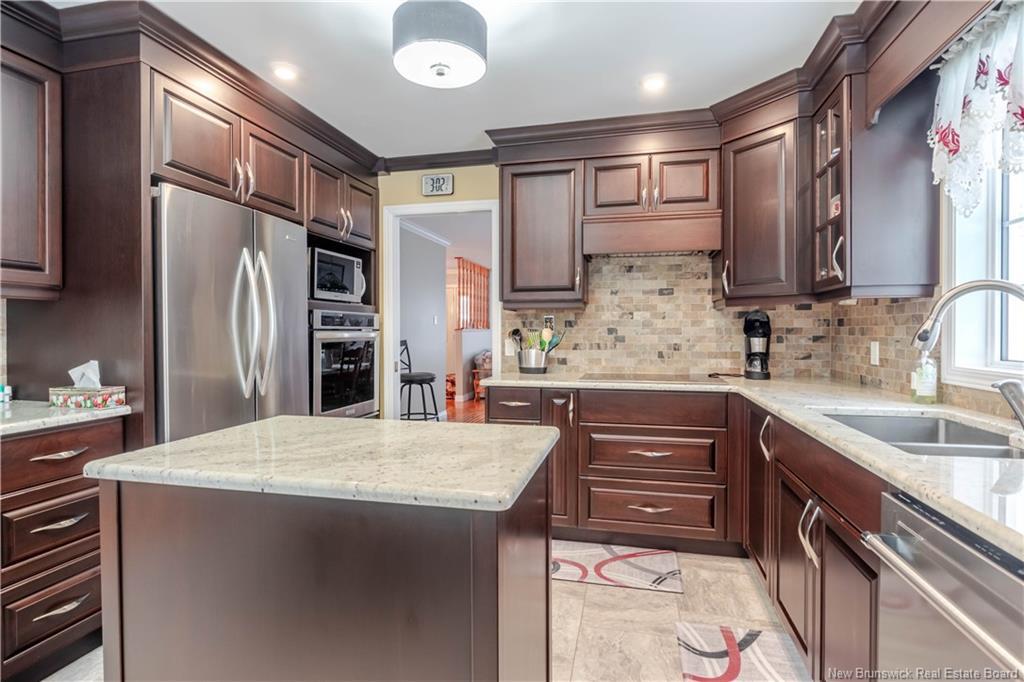 32 Barbara Crt, Fredericton, NB