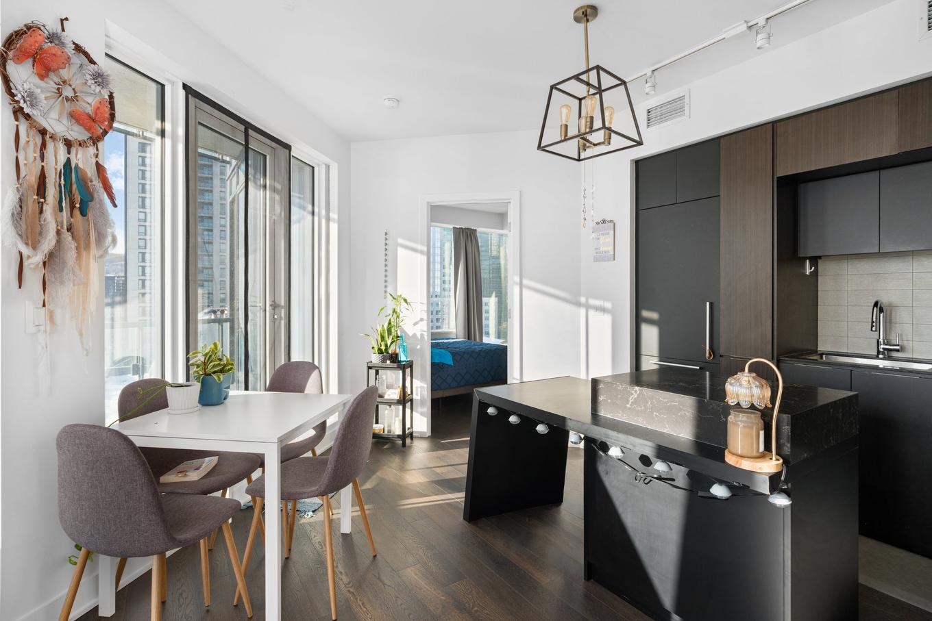 Vue d'ensemble - 2310-1288 Rue St-Antoine O., Montréal (Ville-Marie), QC - Indoor Photo Showing Dining Room