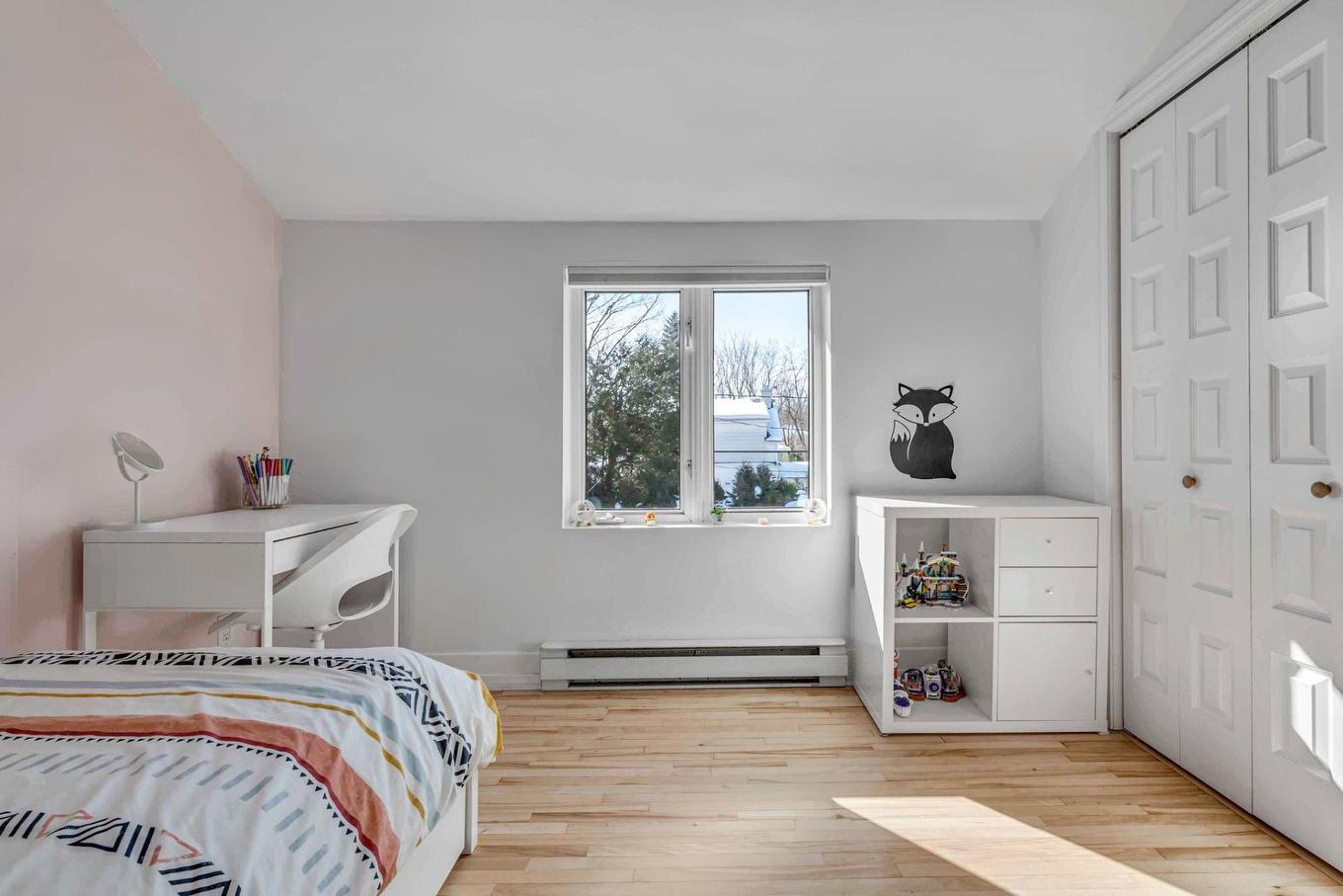 Chambre à coucher - 1115 Av. De Montigny, Québec (Sainte-Foy/Sillery/Cap-Rouge), QC - Indoor Photo Showing Bedroom