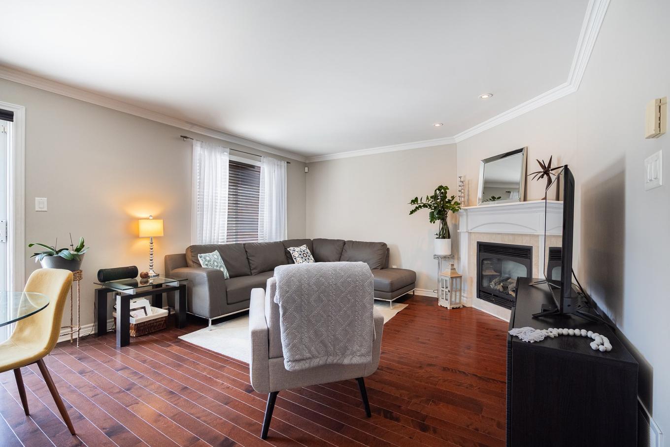 Family room - 4665 Rue Gaston-Chapleau, Laval (Chomedey), QC - Indoor With Fireplace