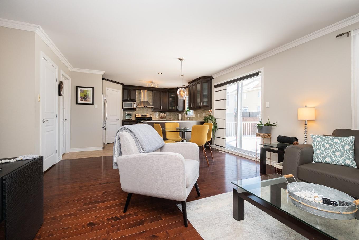 Interior - 4665 Rue Gaston-Chapleau, Laval (Chomedey), QC - Indoor Photo Showing Living Room
