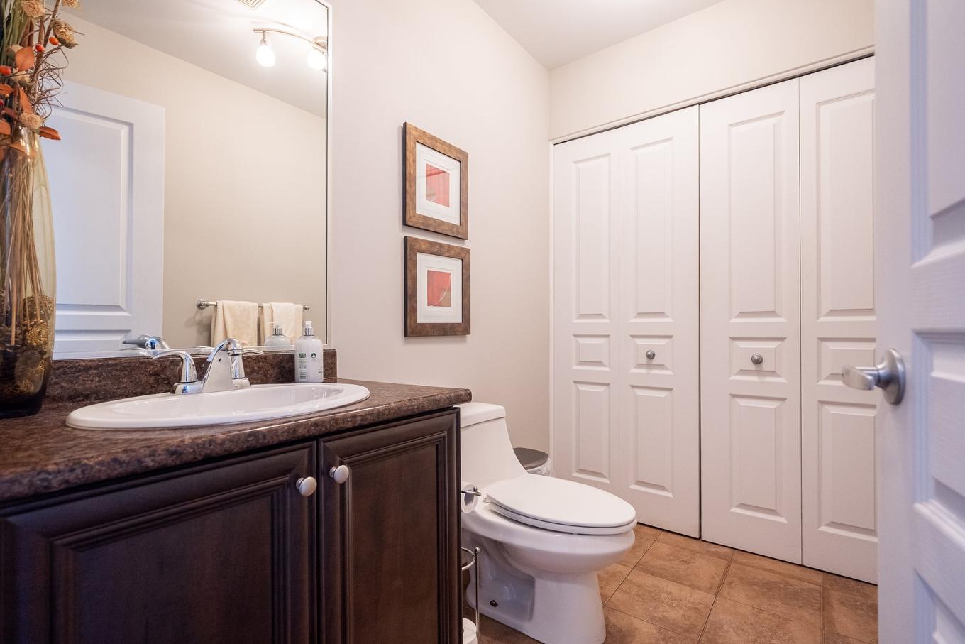 Powder room - 4665 Rue Gaston-Chapleau, Laval (Chomedey), QC - Indoor Photo Showing Bathroom