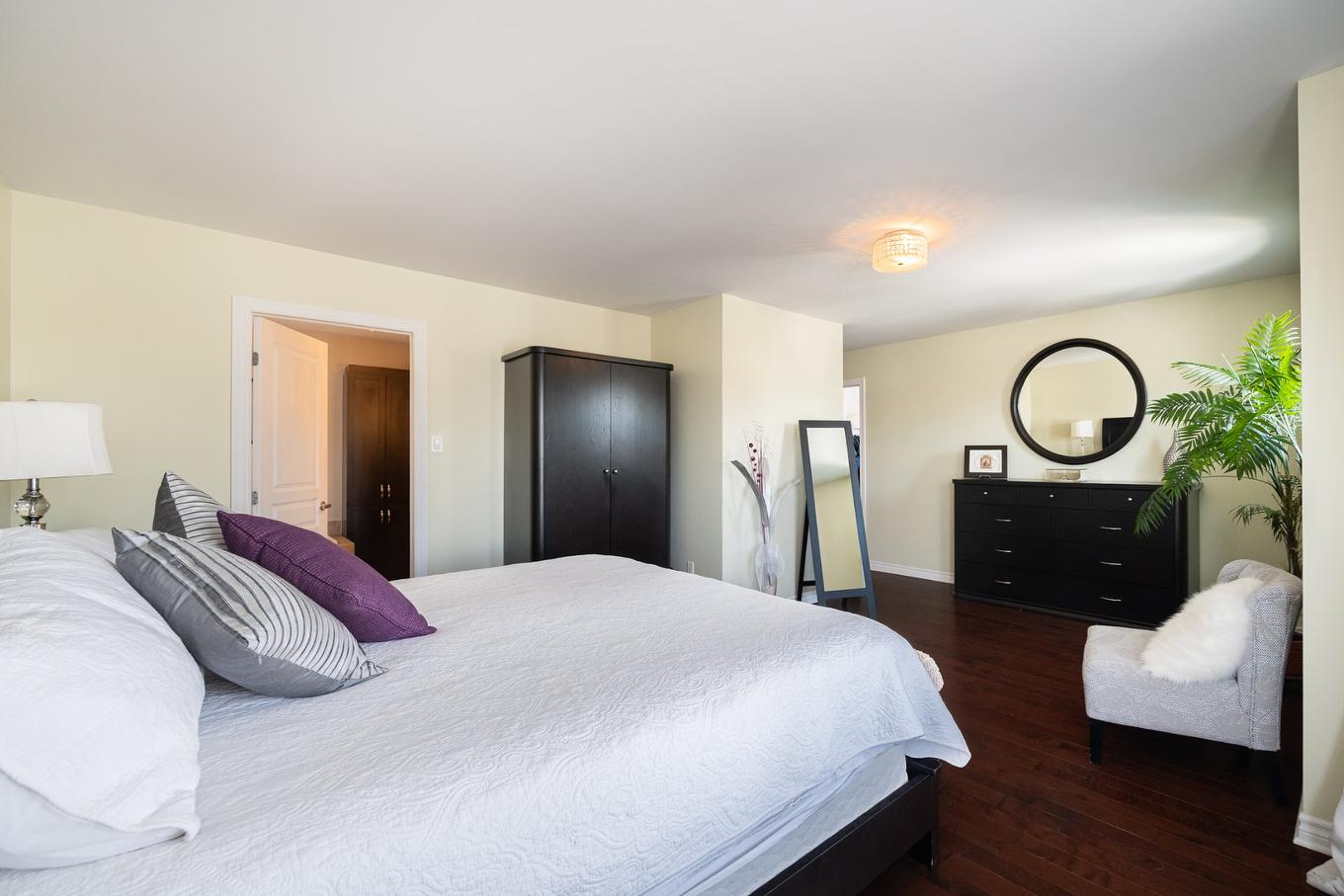 Primary bedroom - 4665 Rue Gaston-Chapleau, Laval (Chomedey), QC - Indoor Photo Showing Bedroom