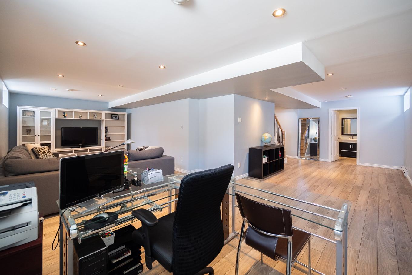 Basement - 4665 Rue Gaston-Chapleau, Laval (Chomedey), QC - Indoor