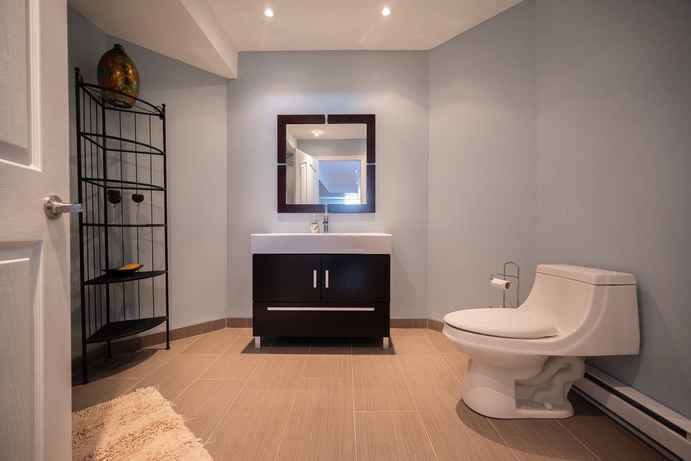 Bathroom - 4665 Rue Gaston-Chapleau, Laval (Chomedey), QC - Indoor Photo Showing Bathroom