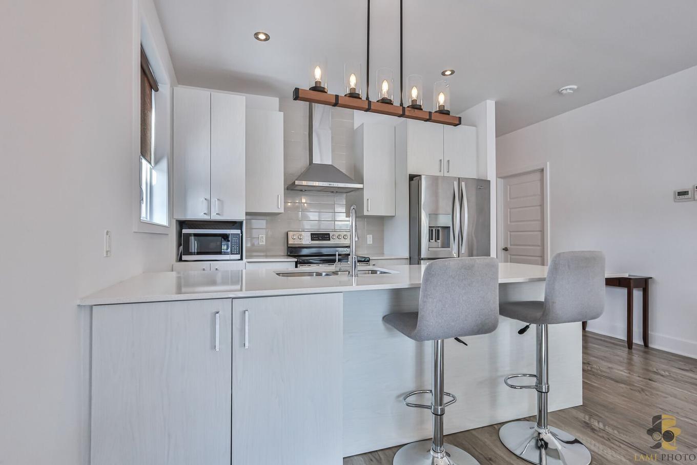 Kitchen - 3-116 Rue Bruno-Dion, Blainville, QC - Indoor Photo Showing Kitchen With Upgraded Kitchen
