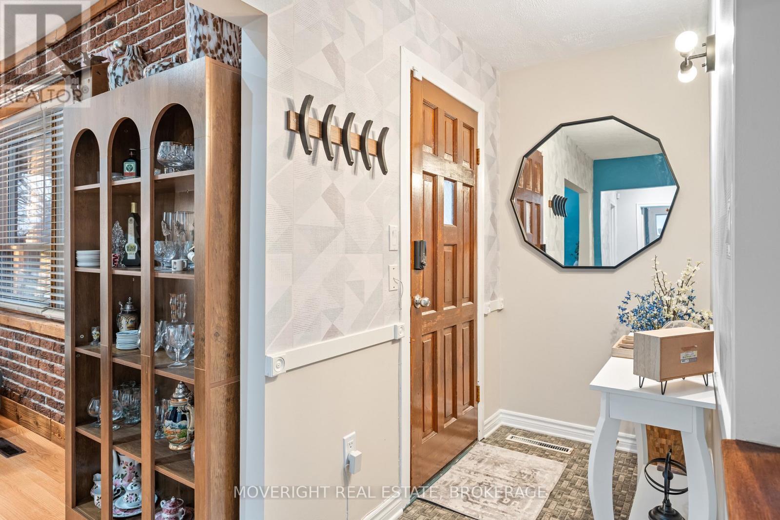 618 Lincoln Street, Welland (Lincoln/Crowland), ON - Indoor Photo Showing Other Room