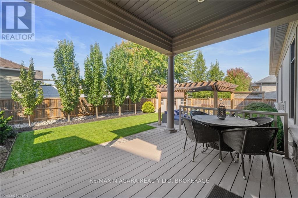 34 Angels Drive, Niagara-On-The-Lake (St. Davids), ON - Outdoor With Deck Patio Veranda With Exterior