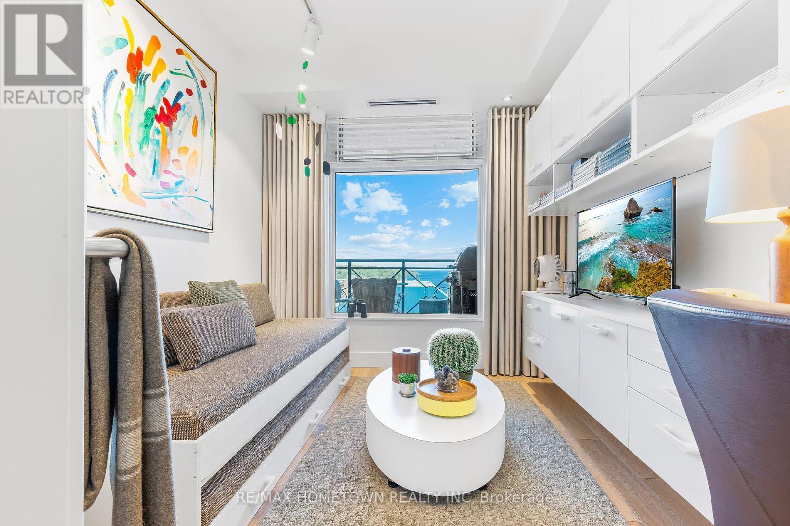 1205 - 15 St Andrew Street, Brockville, ON - Indoor Photo Showing Other Room