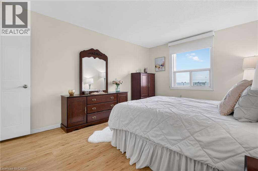 Primary Bedroom - 200 Jamieson Parkway Unit# 606, Cambridge, ON - Indoor Photo Showing Bedroom