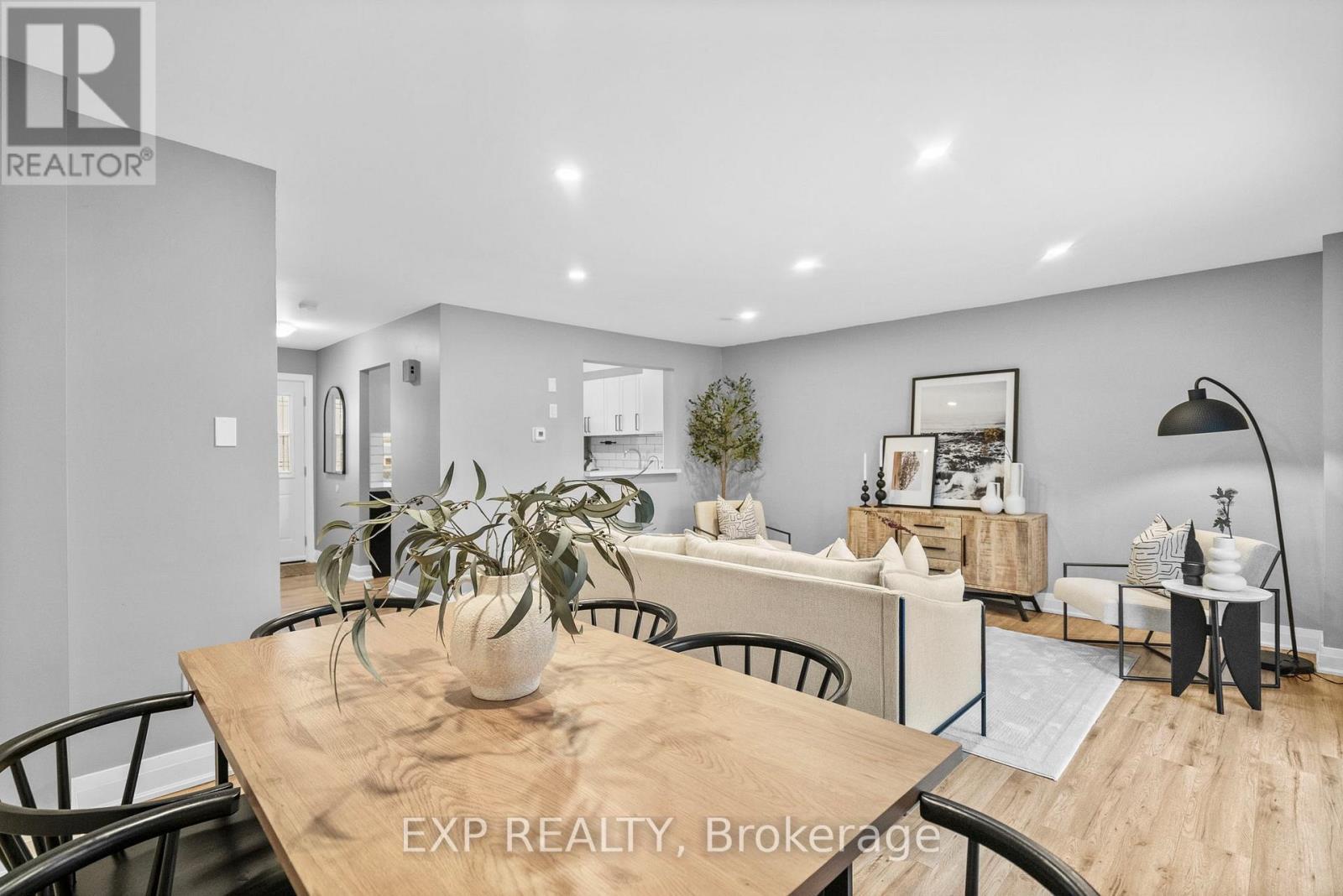 641 Woodward Avenue, Milton, ON - Indoor Photo Showing Other Room