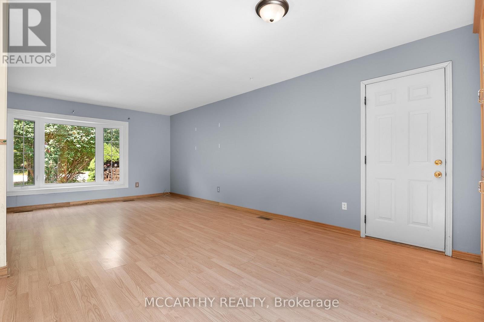 380 Main Street W, Southgate, ON - Indoor Photo Showing Other Room