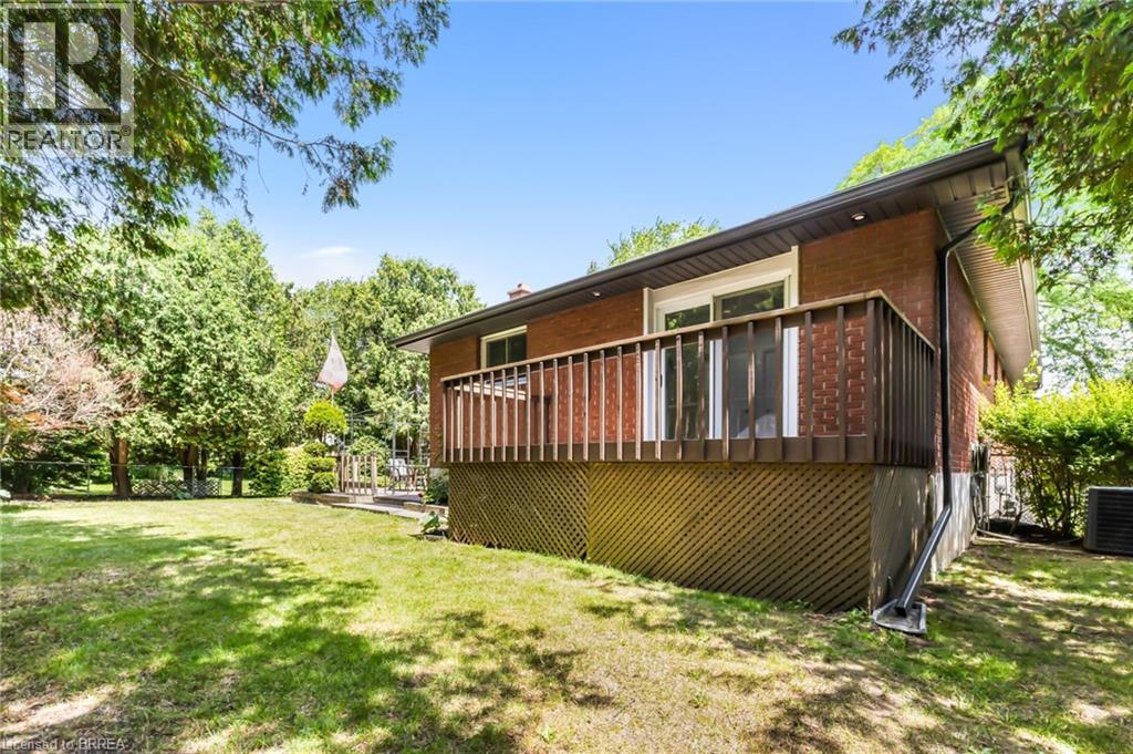 9 Ventnor Court, Brantford, ON - Outdoor With Deck Patio Veranda