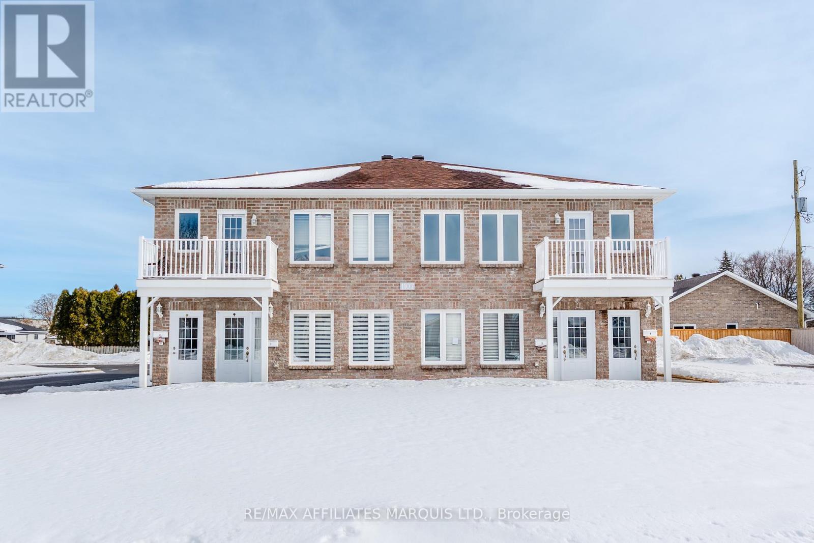 Fourplex - 1107 Gretchen Court, Cornwall, ON - Outdoor With Facade
